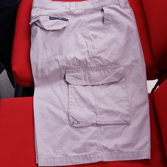 KHAKI  CARGO SHORTS - Picture 1 of 2